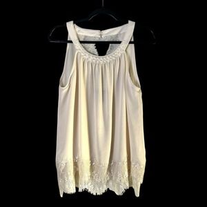 White House Black‎ Market Sz Medium Ivory Tiered Lace Shell Blouse Beaded Work